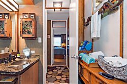 Ilikai Marina Condominium