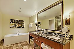 Honua Kai Konea 550/1