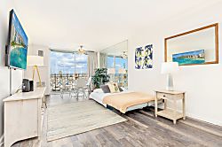 Ilikai Marina Ocean 1 BDR on the 3rd floor