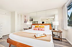 Ilikai Marina Ocean 1 BDR on the 3rd floor