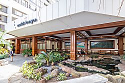 Waikiki Banyan 1802 T2