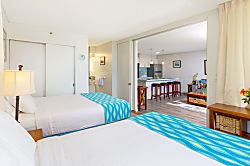 Waikiki Banyan 1802 T2