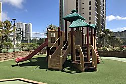 Waikiki Banyan 1802 T2