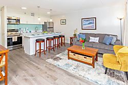 Waikiki Banyan 1802 T2