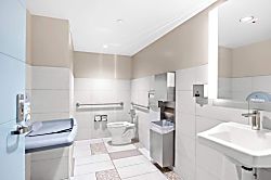 Waikiki Banyan 1802 T2