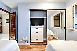 Waikiki Beach Tower #1903