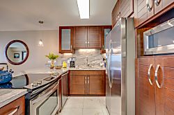 Waikiki Beach Tower #1903