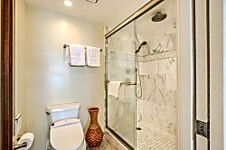 Waikiki Beach Tower #1903