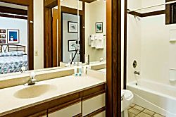 Kiahuna Plantation #62 (building 11)