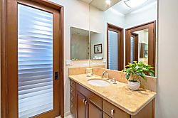 Waikiki Banyan 3808 T2