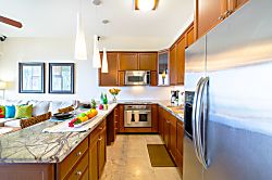 Waikiki Banyan 3808 T2