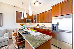 Waikiki Banyan 3808 T2