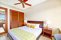 Waikiki Banyan 3808 T2