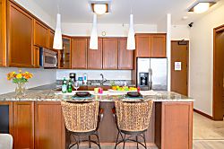 Waikiki Banyan 3808 T2