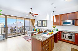 Waikiki Banyan 3808 T2