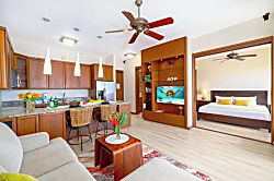 Waikiki Banyan 3808 T2