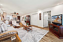 Country Club Villas#115