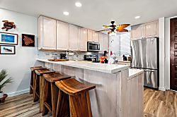 Country Club Villas#115