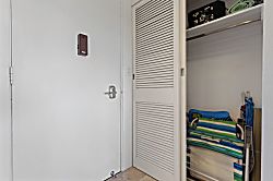 Ilikai Apartment #1428