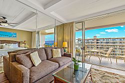 Whaler #1115 - Studio