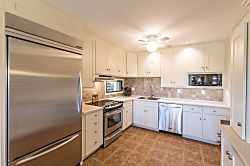 Keauhou Punahele #B103