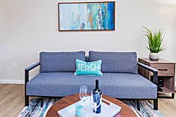 Ilikai Collection #1201