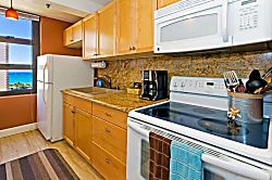 Waikiki Banyan Ocean View Unit