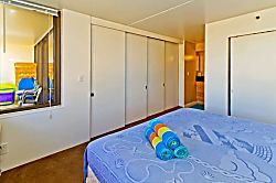 Waikiki Banyan Ocean View Unit