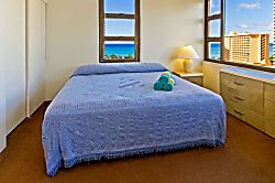 Waikiki Banyan Ocean View Unit