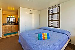 Waikiki Banyan Ocean View Unit