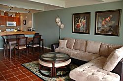 Kahana Outrigger Unit