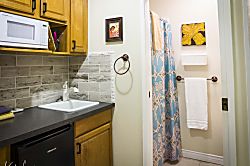 Kona Islander Inn, Unit 322