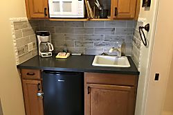 Kona Islander Inn, Unit 322