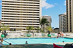 Waikiki Banyan 1 Bedroom