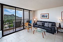 Waikiki Banyan 1 Bedroom