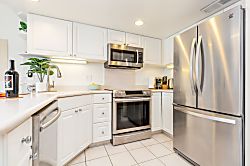 Ilikai Hotel Ocean View 1 BDR on 11th Floor