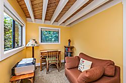 Charming Garden Retreat