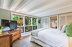 Charming Garden Retreat