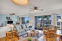 Kihei Akahi Top Floor