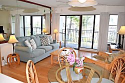 Kihei Akahi Top Floor