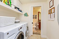 Nani Ka Hale at Pili Mai