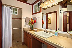 Hale Ohana Beachfront Home Poipu