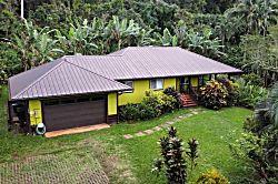 Skipper’s Beach Cabana