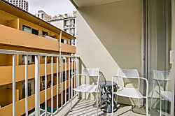 Tradewinds Plaza Studio 304