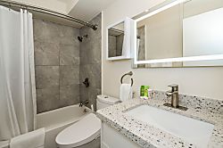 Fairway Villa 11th Floor