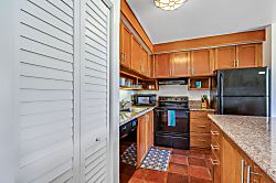 Hale Kauka ~ House of the Artist