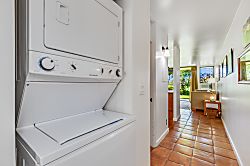 Hale Kauka ~ House of the Artist