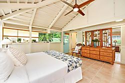 International Colony Club 34