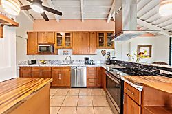 International Colony Club 34