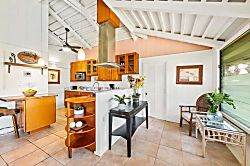 International Colony Club 34